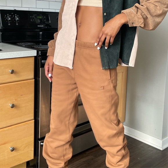 Brand New Champion Rustic Chest Joggers - Picture 2 of 5